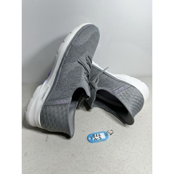 11 Skechers Slip-ins Go Walk Lovely Day Hands Free Sneakers Gray White Size 10 - Picture 1 of 8